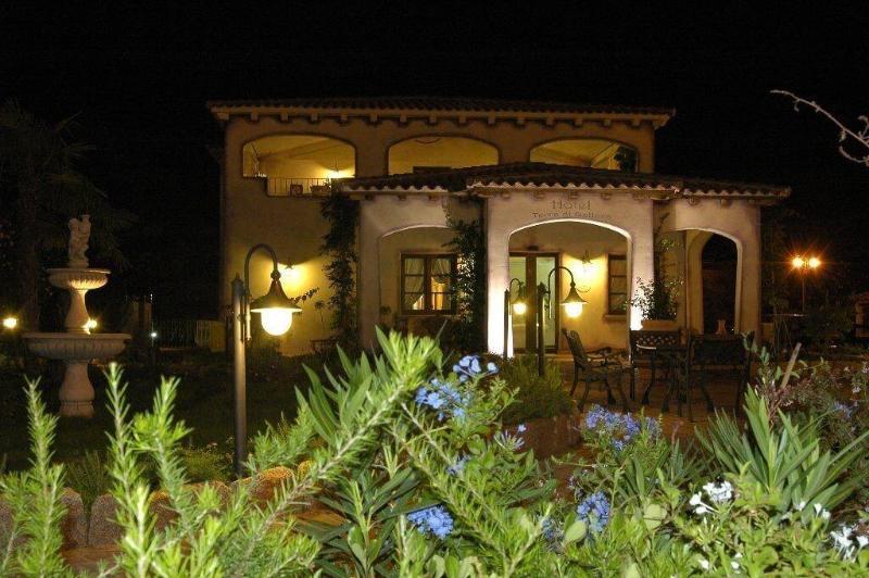 Hotel Terra Di Gallura 3*
